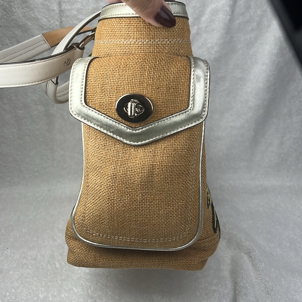 Coach 2005 Vintage Tan Floral Embroidered Tote - Picture 4 of 14